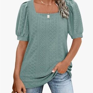 Women's Green Eyelet Puff Sleeve Top